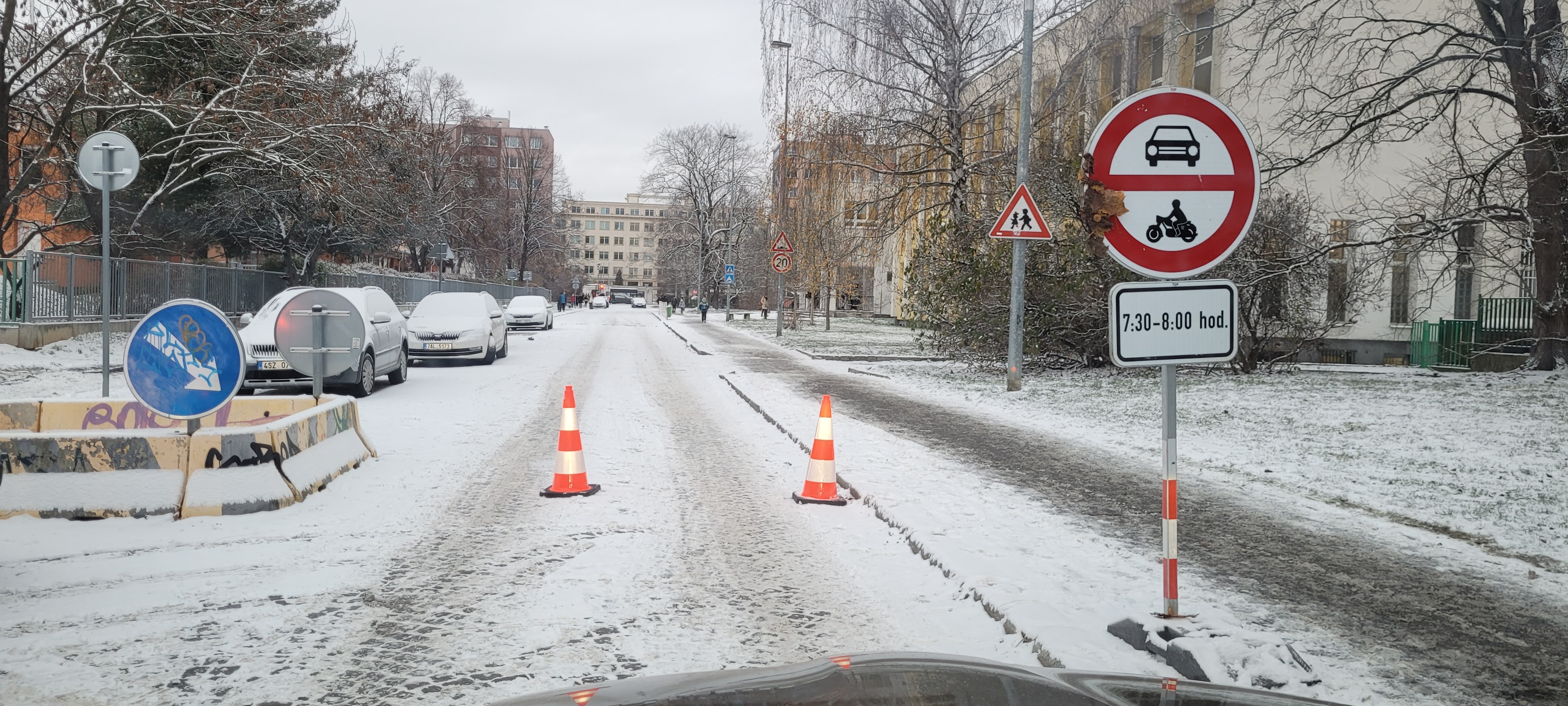 Z&aacute;kaz vjezdu do J&iacute;lovsk&eacute;